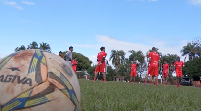 Jogadores do Comercial MS comemorando gol em amistoso de preparação para a Série B.